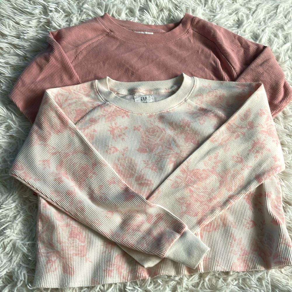 GAP Teen Youth Size M, Set of two full sleeves ribbed tees